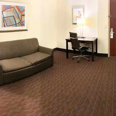 Holiday Inn Express Hotel & Suites Gainesville By Ihg Kültér fotó